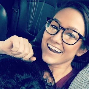 Meet your Posher, Nikki